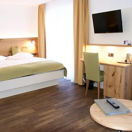 Bristol Szálloda 3*