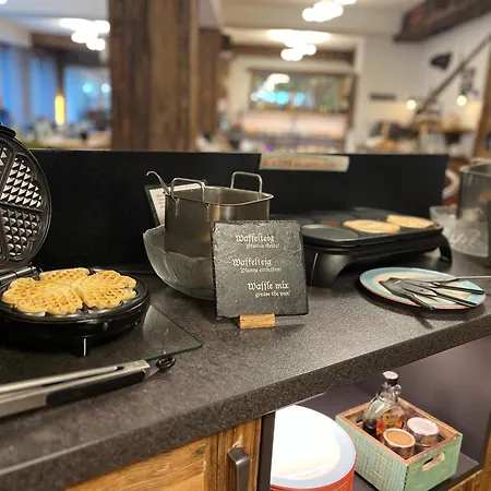 布里斯都酒店 3*