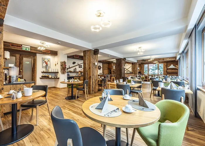 布里斯都酒店 3*