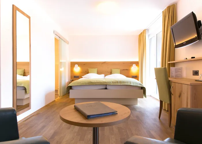 Отель Bristol 3*